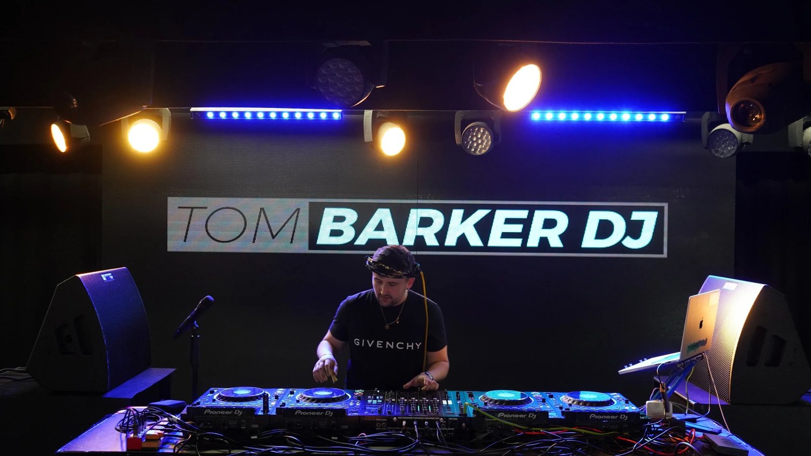 Tom Barker DJ
